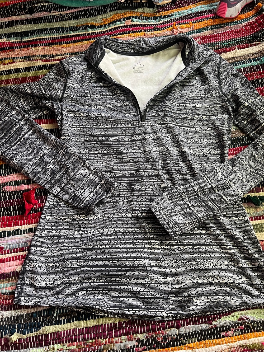 Nike Dri-FIT White and Black Performance Pullover
